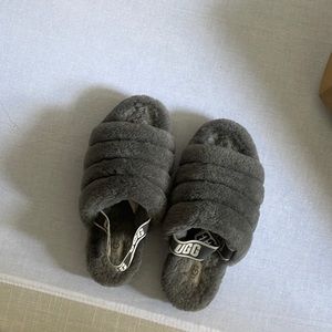 Ugg fluffy slides